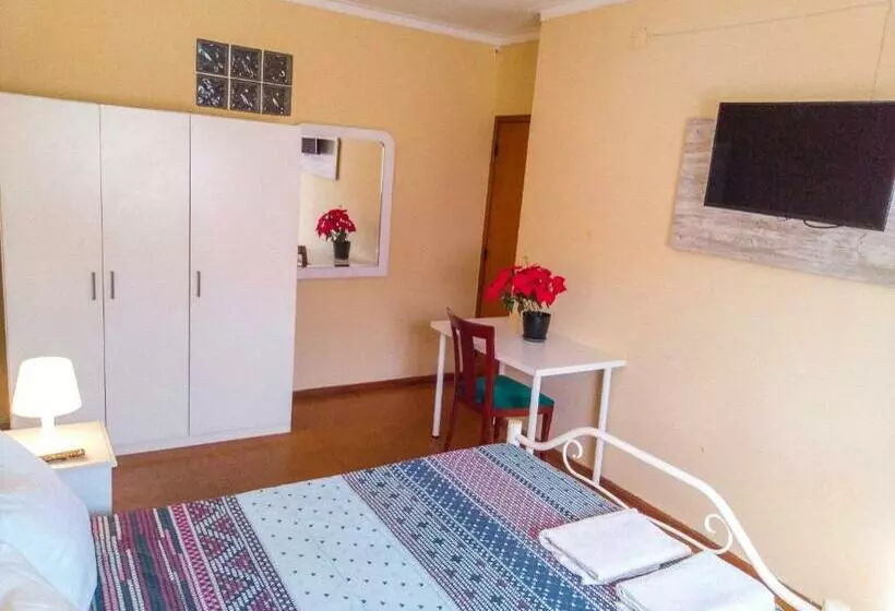 پانسیون Friends In Braga   Charming Bedrooms In The Historic Center