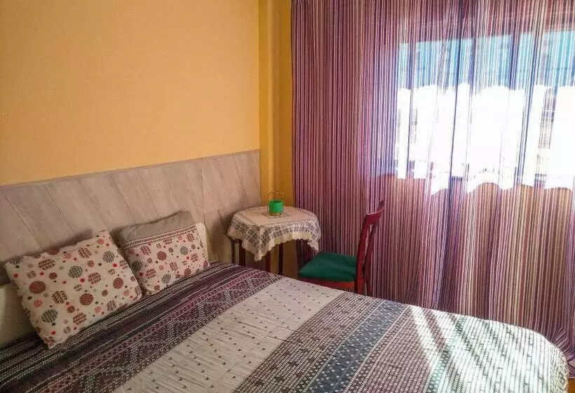 پانسیون Friends In Braga   Charming Bedrooms In The Historic Center