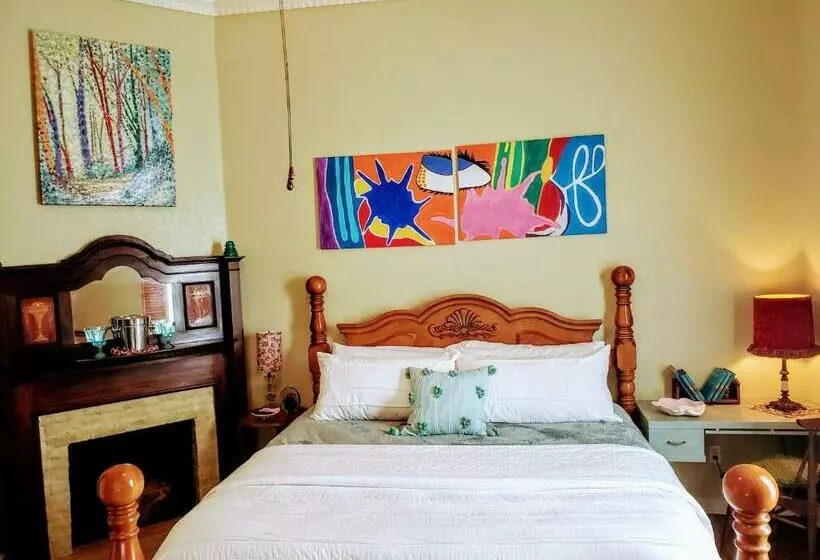 Aamiaismajoitus (B&B) The Gallery House Boutique