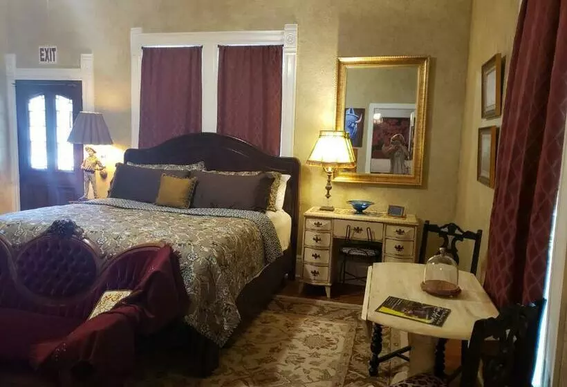 Aamiaismajoitus (B&B) The Gallery House Boutique