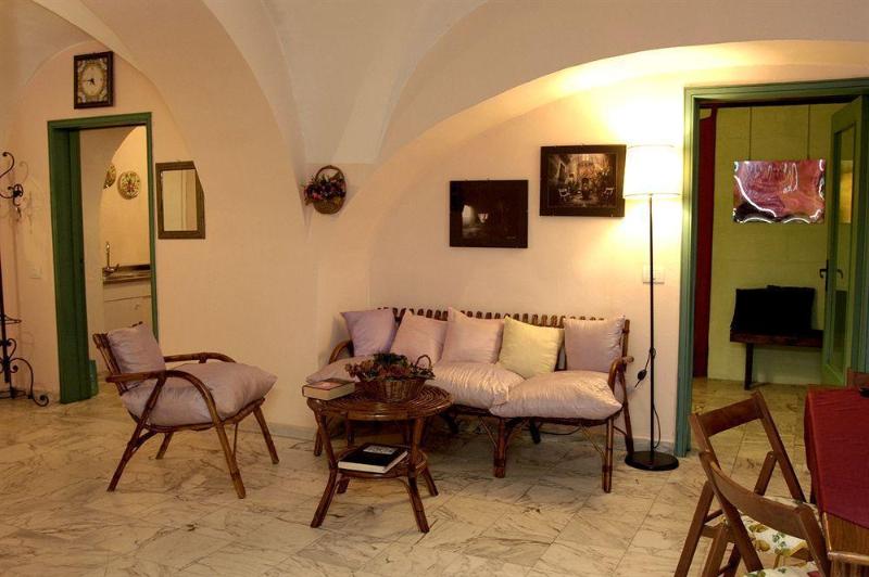 مبيت وإفطار Xenios