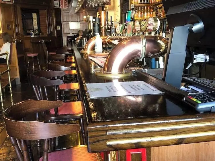 Отель Bishops Arms Lund