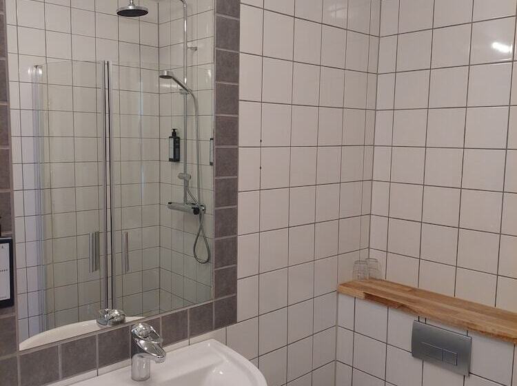 هتل Bishops Arms Lund