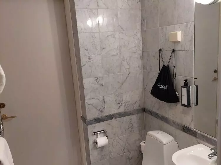 Отель Bishops Arms Lund