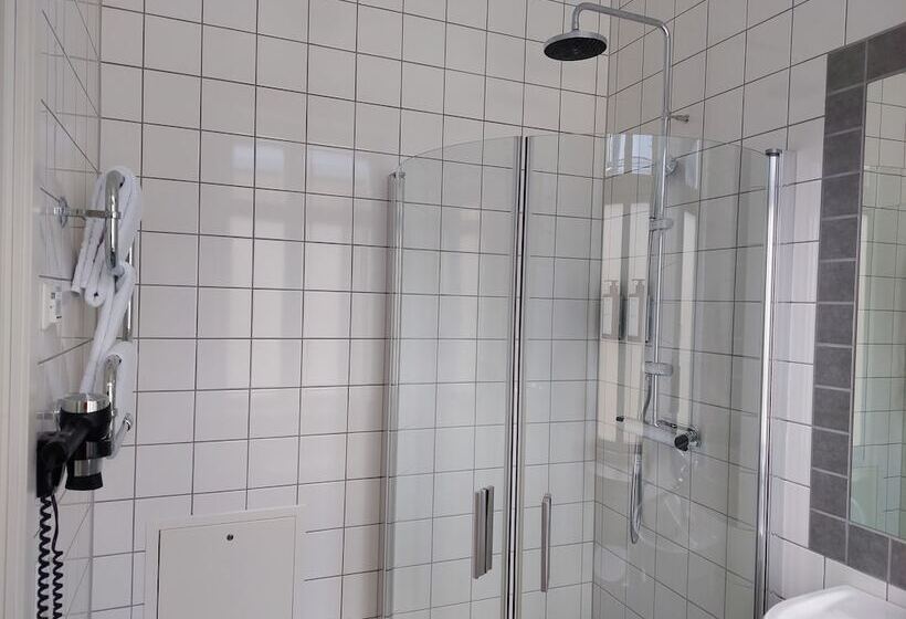 هتل Bishops Arms Lund