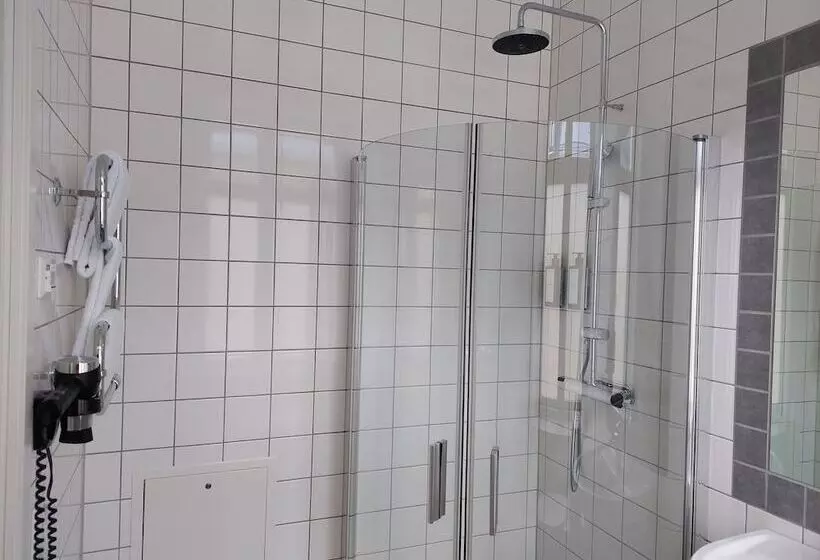 Отель Bishops Arms Lund