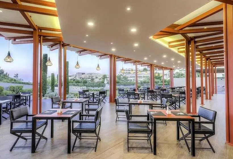 Hotelli Blue Lagoon Village   All Inclusive