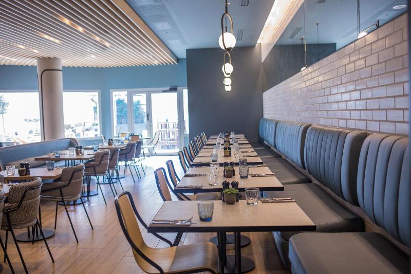 בית מלון כפרי Courtyard By Marriott Paris Arcueil