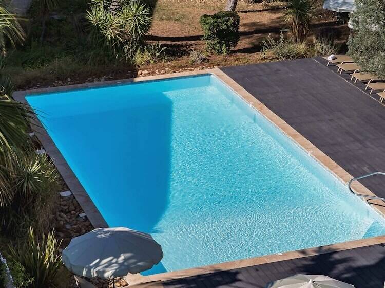 هتل Holiday Inn Marseille Airport, An Ihg