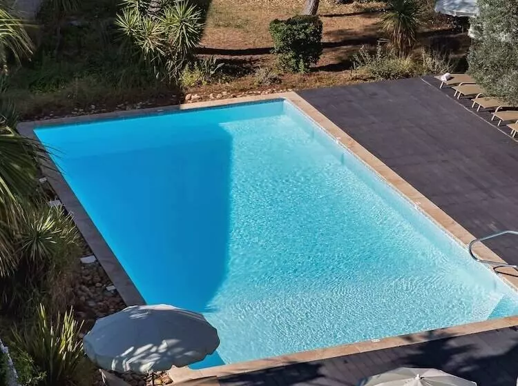 ホテル Holiday Inn Marseille Airport, An Ihg