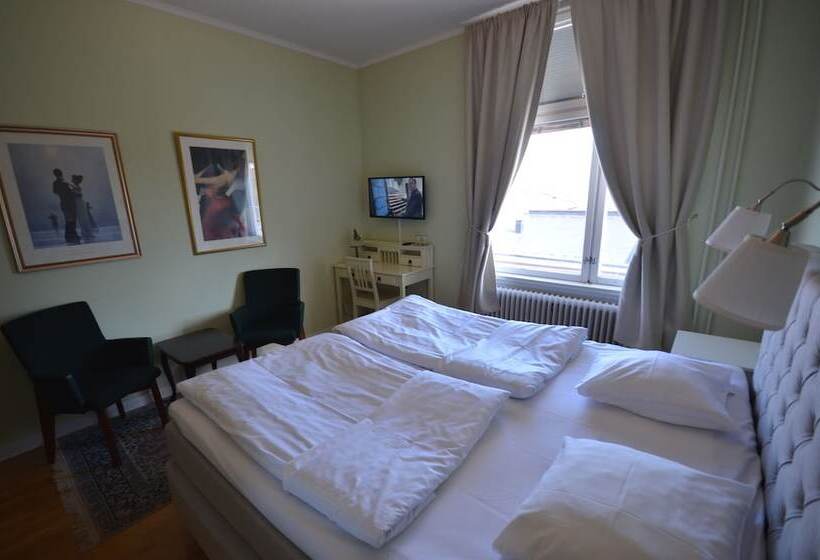 בית מלון כפרי L Royal