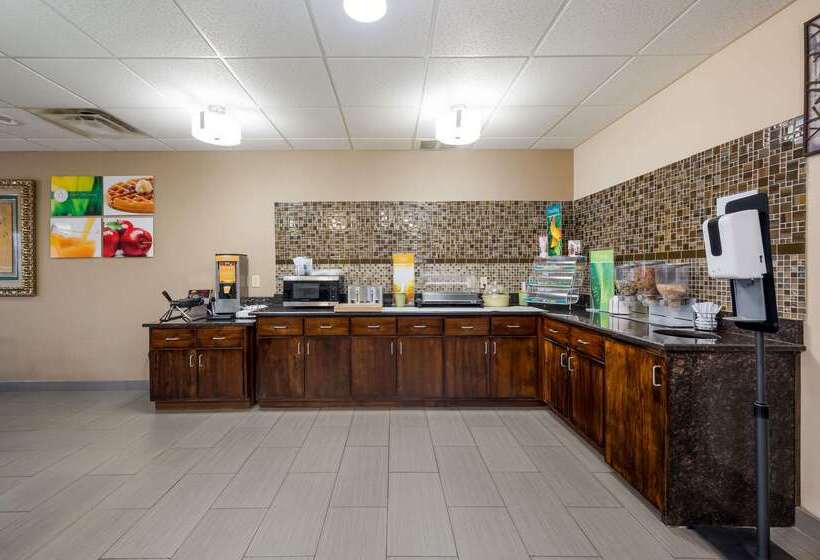 فندق Quality Inn & Suites Huntsville Research Park Area