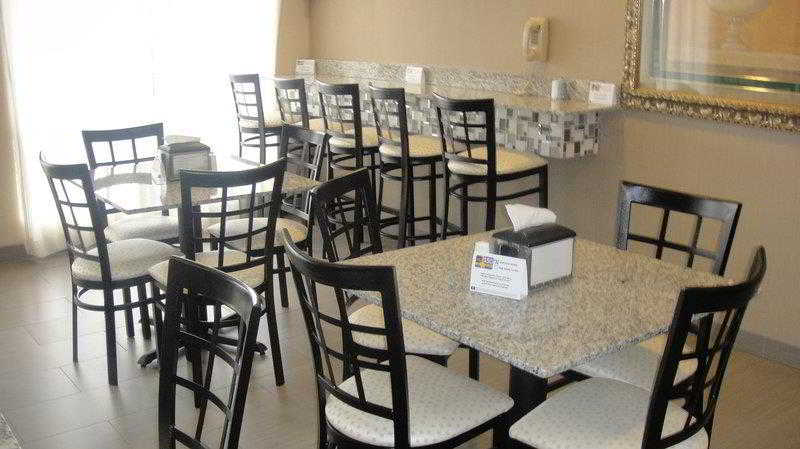 فندق Quality Inn & Suites Huntsville Research Park Area