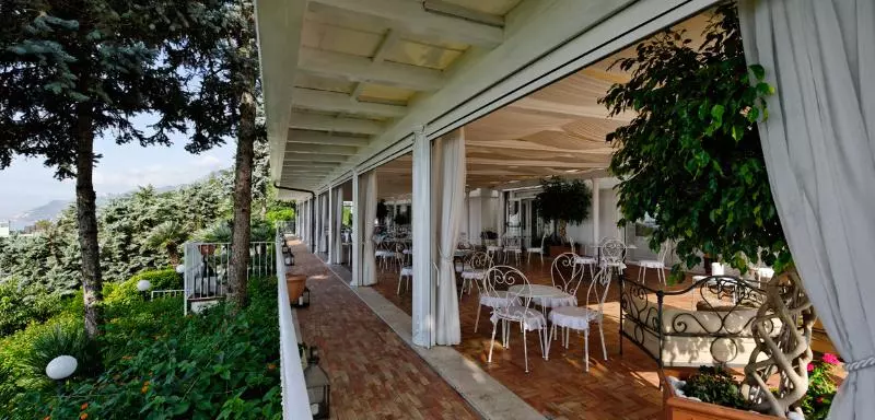 هتل Villa Poseidon & Events