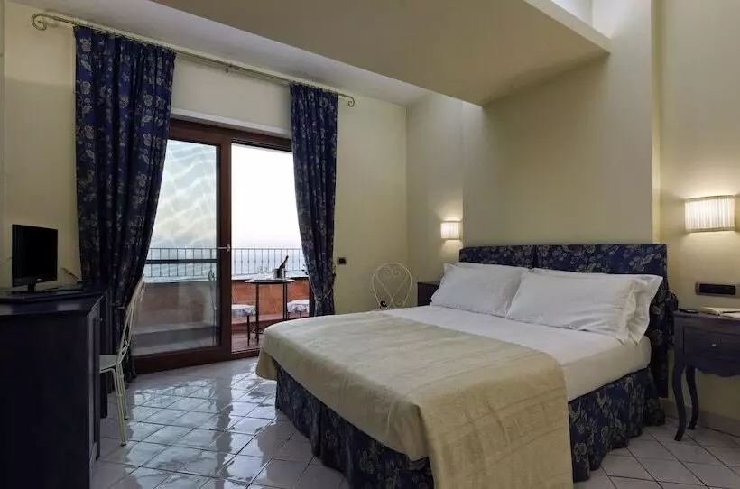 هتل Villa Poseidon & Events