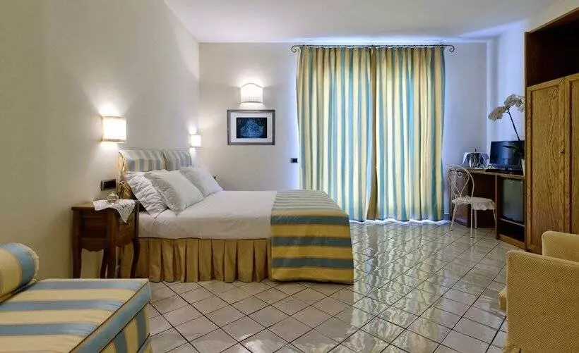 هتل Villa Poseidon & Events