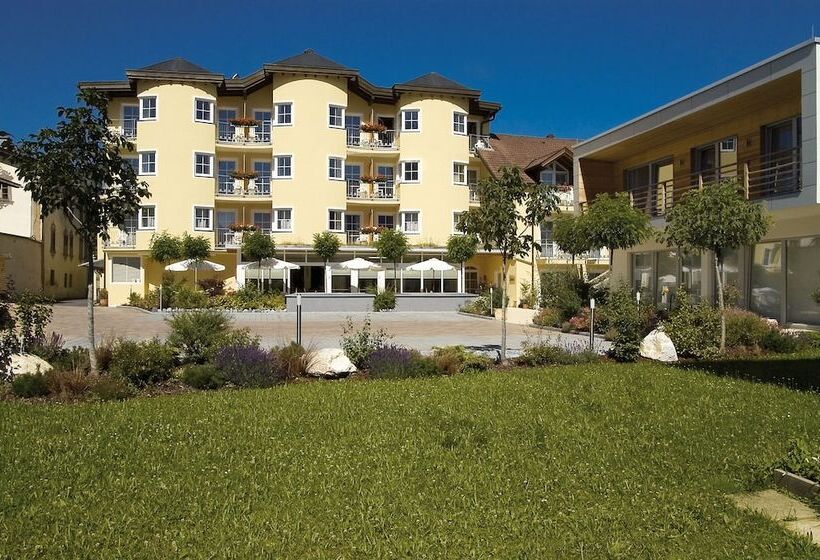 ホテル Zum Mohren