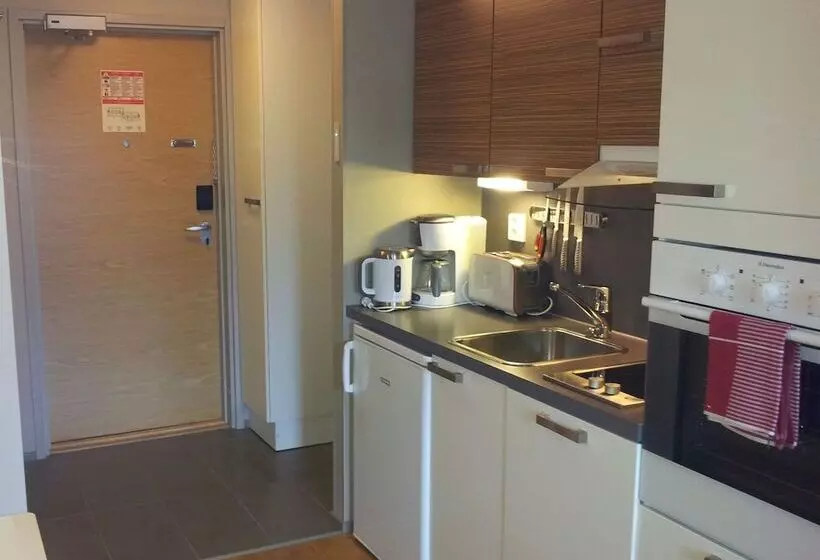 Levi Suites Levin Klubi