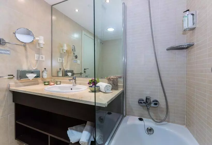 Ona Valle Romano Golf & Resort