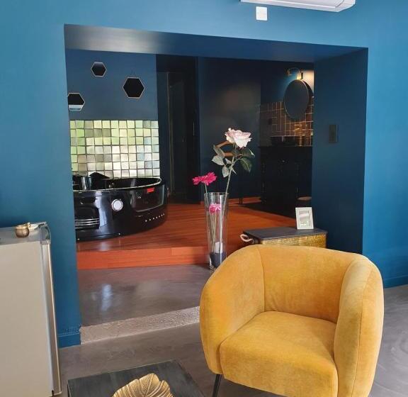 تختخواب و صبحانه Au Secret Des Brégines