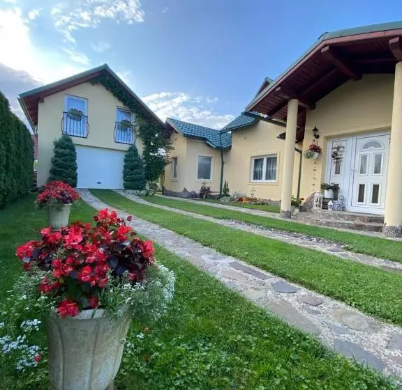 Majatalo Casa Moldovan