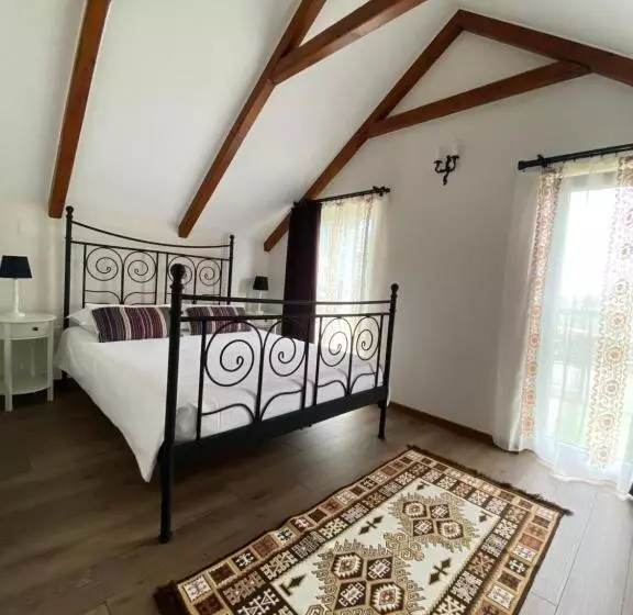 Majatalo Casa Moldovan