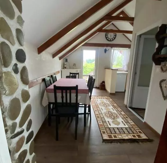 Majatalo Casa Moldovan