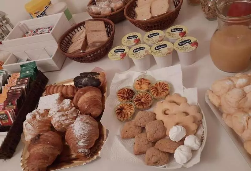 Majatalo Domo Antiga Guest Rooms