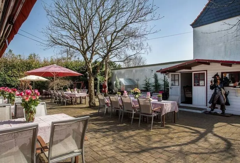 The Little Britain Inn Themed Hotel One Of A Kind In Europe