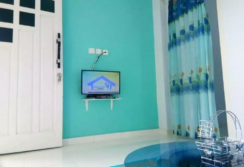 ユースホステル Penginapan Dzaky Sungai Penuh  Penginapan Syariah