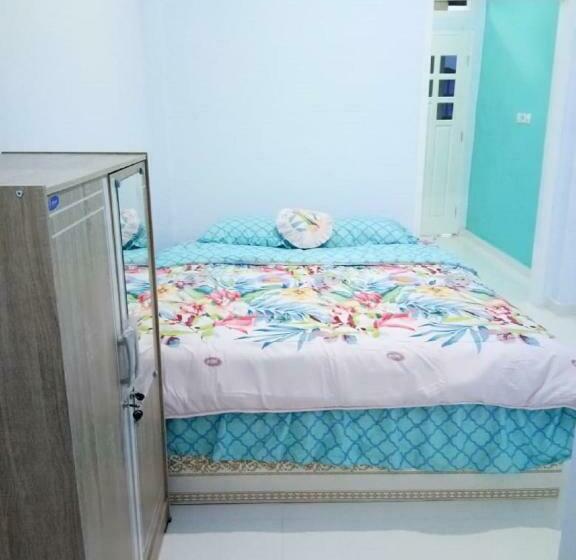 ユースホステル Penginapan Dzaky Sungai Penuh  Penginapan Syariah