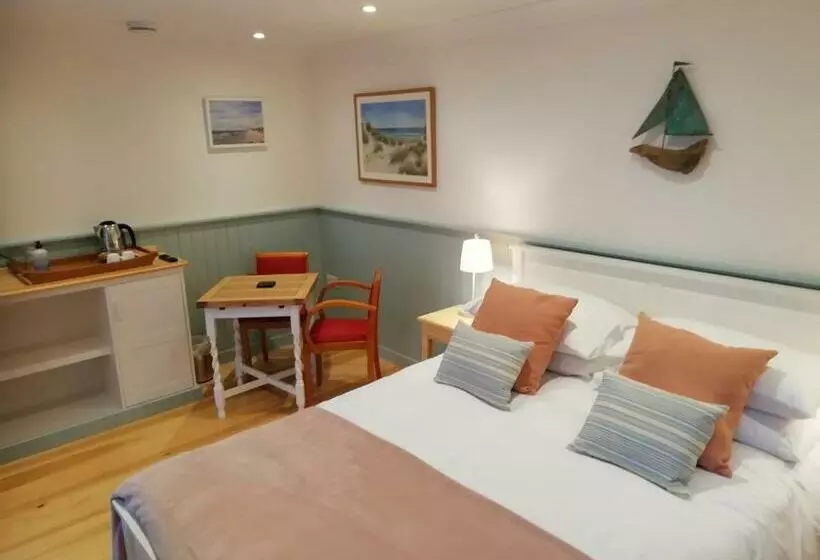 تختخواب و صبحانه Sea Breeze