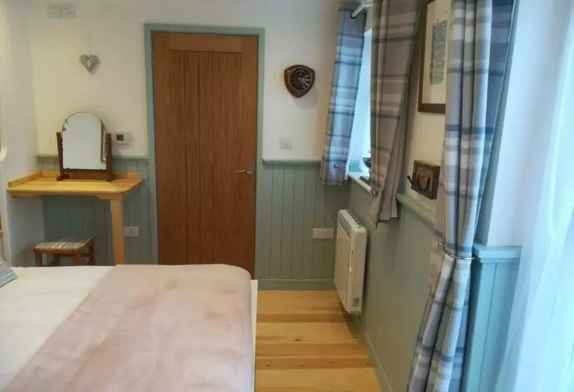 تختخواب و صبحانه Sea Breeze