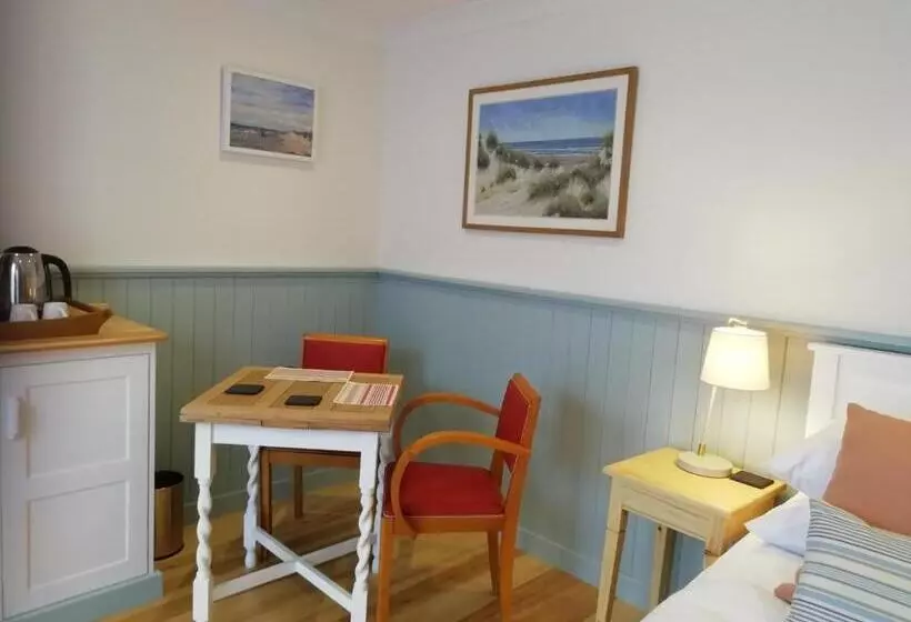 تختخواب و صبحانه Sea Breeze