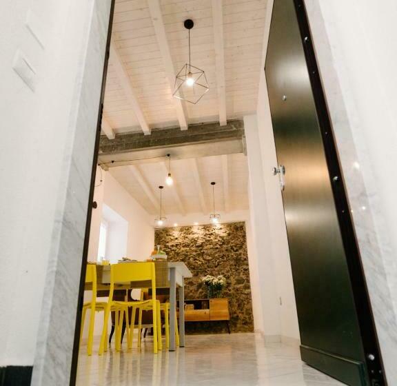 تختخواب و صبحانه Sweet Country Home Casa Lumepa