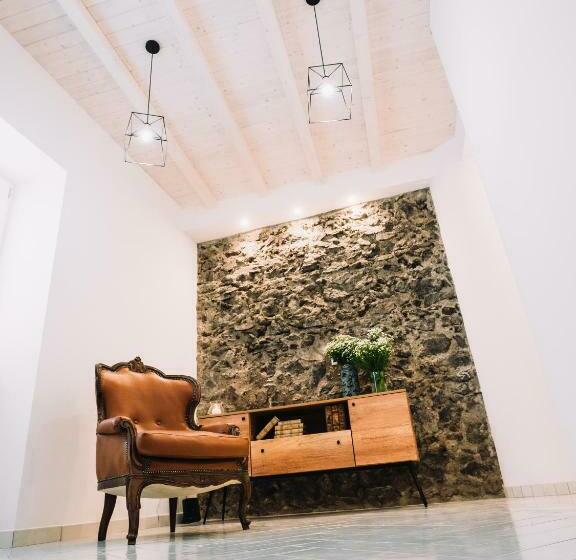 تختخواب و صبحانه Sweet Country Home Casa Lumepa