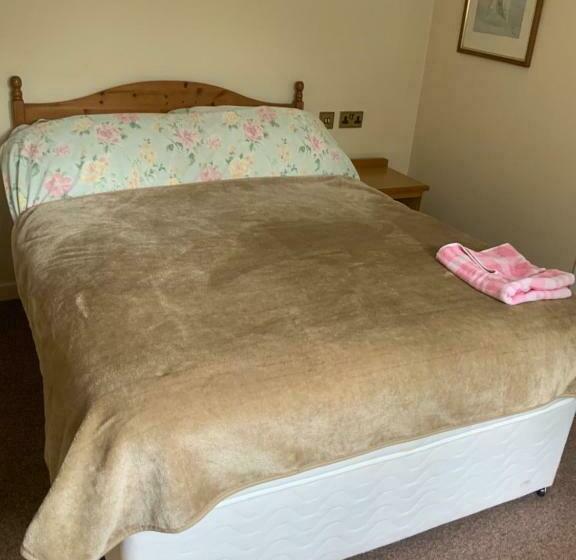 Old Gloucester Road Farm Bed And Breakfast