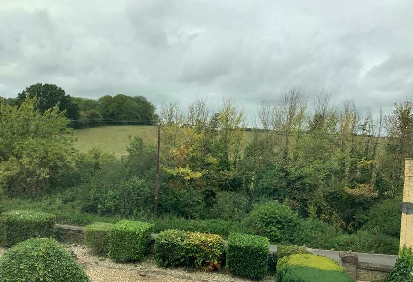 Old Gloucester Road Farm Bed And Breakfast