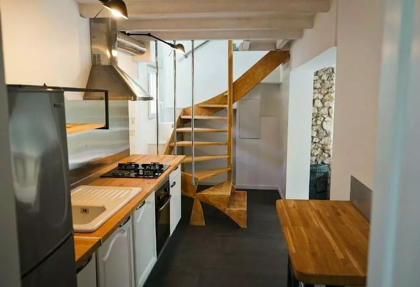 ペンション La Maison Des Artistes