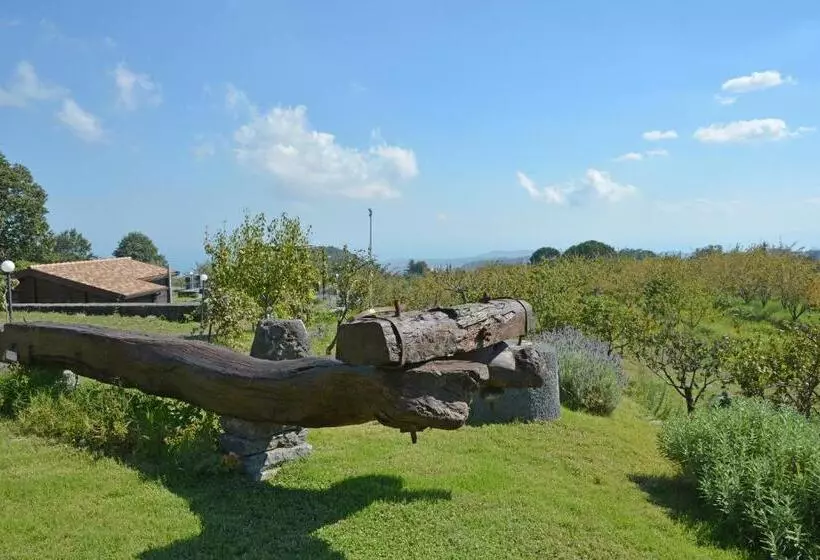 ベッドアンドブレックファースト Cirasa Luxury Country House