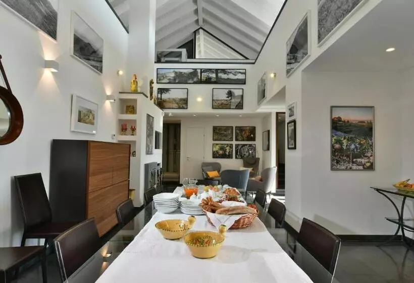 ベッドアンドブレックファースト Cirasa Luxury Country House