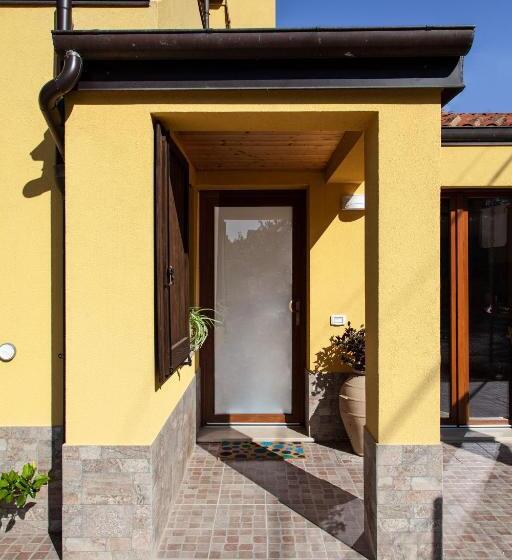 مبيت وإفطار La Casa Del Sole