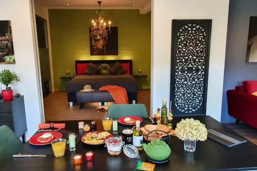 Downtown Hideaway, B&b Grand Deluxe