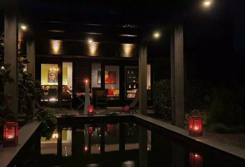 Downtown Hideaway, B&b Grand Deluxe