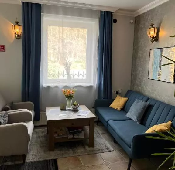 ペンション Jager Guesthouse