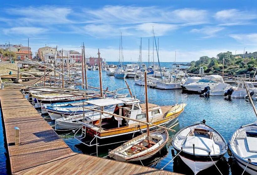 פנסיון Karamare