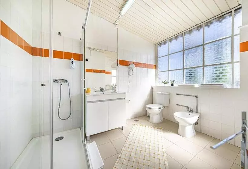 هاستل Dona Amélia