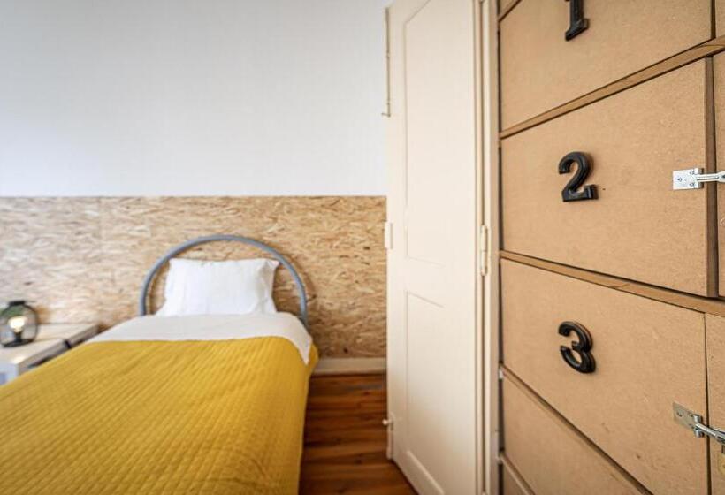 هاستل Dona Amélia