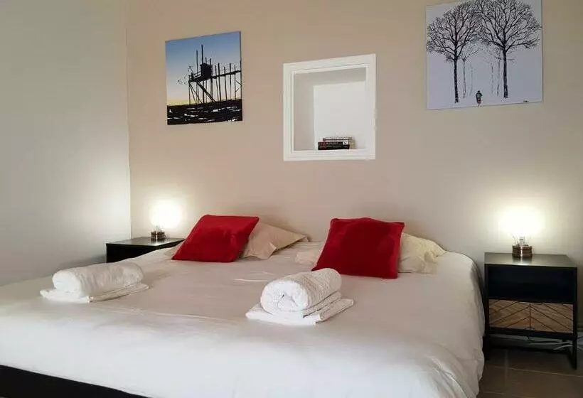 Aamiaismajoitus (B&B) Domaine De Pelouaille   Chambre D Hôtes