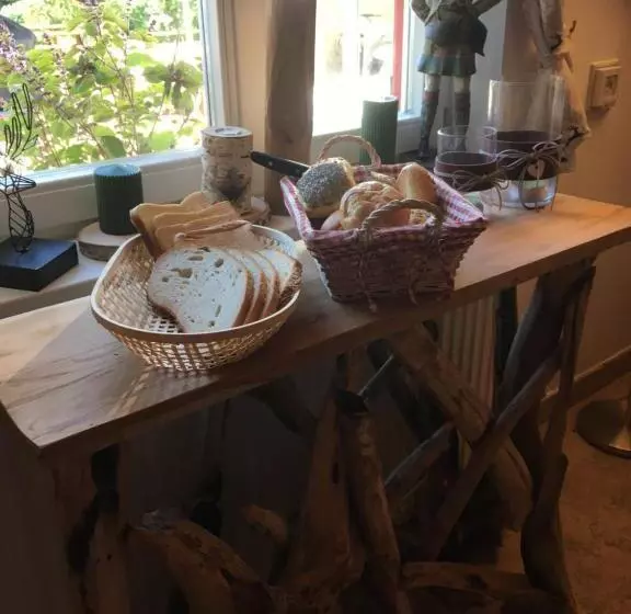Aamiaismajoitus (B&B) Naturforsthaus Gartenblick Für Hunde Und Naturverbundene Menschen
